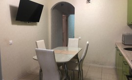 Фото 2: 2 комн. квартира, 53 м², 17/4 эт. - Рост Недвижимость