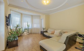 Фото 1: 3 комн. квартира, 84 м², 3/2 эт. - Рост Недвижимость
