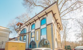 Фото 1: Свободного назначения 800 м², Центр - Рост Недвижимость