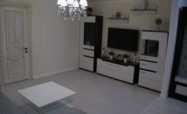 Фото 1: 2 комн. квартира, 47 м², 5/1 эт. - Рост Недвижимость
