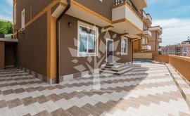 Фото 2: Коттедж 308 м² на участке 6.2 сот. - Рост Недвижимость