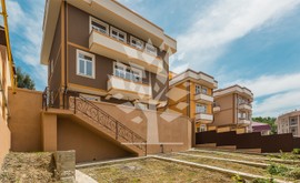 Фото 1: Коттедж 308 м² на участке 6.2 сот. - Рост Недвижимость