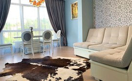 Фото 1: 2 комн. квартира, 76 м², 24/13 эт. - Рост Недвижимость
