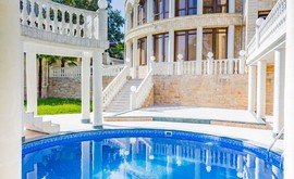 Фото 2: Дом 650 м² на участке 7 сот. - Рост Недвижимость