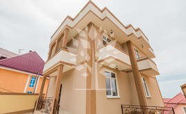 Фото 1: Коттедж 250 м² на участке 6 сот. - Рост Недвижимость
