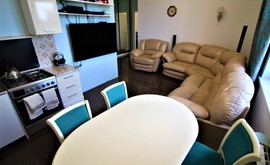 Фото 2: 3 комн. квартира, 87 м², 8/2 эт. - Рост Недвижимость