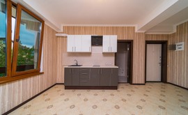 Фото 4: 2 комн. квартира, 61 м², 4/3 эт. - Рост Недвижимость