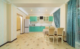 Фото 4: 2 комн. квартира, 67 м², 4/3 эт. - Рост Недвижимость