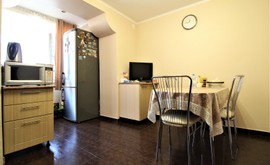 Фото 3: 3 комн. квартира, 84 м², 5/1 эт. - Рост Недвижимость