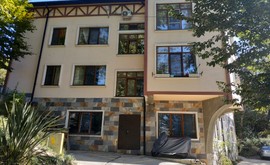 Фото 1: 2 комн. квартира, 54 м², 4/3 эт. - Рост Недвижимость