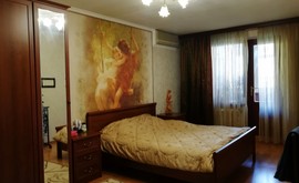 Фото 1: 3 комн. квартира, 74 м², 5/5 эт. - Рост Недвижимость