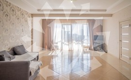 Фото 2: 4 комн. квартира, 135 м², 8/4 эт. - Рост Недвижимость