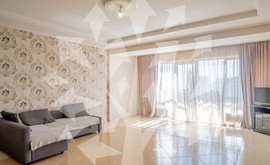 Фото 3: 4 комн. квартира, 135 м², 8/4 эт. - Рост Недвижимость
