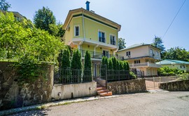 Фото 2: Дом 200 м² на участке 4 сот. - Рост Недвижимость