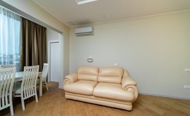 Фото 1: 2 комн. квартира, 60 м², 24/22 эт. - Рост Недвижимость