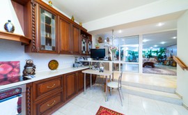 Фото 1: 5 комн. квартира, 257 м², 10/3 эт. - Рост Недвижимость