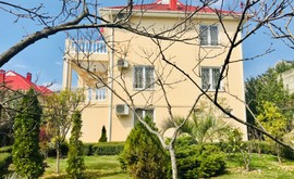 Фото 1: Дом 300 м² на участке 7 сот. - Рост Недвижимость