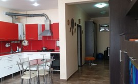 Фото 2: 2 комн. квартира, 95 м², 6/1 эт. - Рост Недвижимость