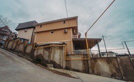 Фото 2: Дом 350 м² на участке 3.5 сот. - Рост Недвижимость