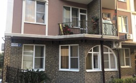 Фото 1: 2 комн. квартира, 42 м², 4/1 эт. - Рост Недвижимость