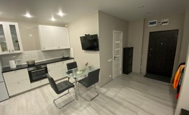 Фото 1: 2 комн. квартира, 45 м², 17/4 эт. - Рост Недвижимость