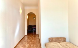 Фото 4: 2 комн. квартира, 79 м², 5/2 эт. - Рост Недвижимость