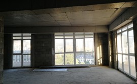Фото 3: 3 комн. квартира, 100 м², 10/9 эт. - Рост Недвижимость