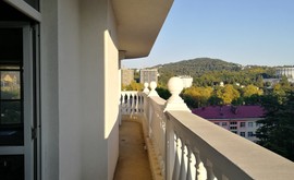 Фото 2: 3 комн. квартира, 100 м², 10/9 эт. - Рост Недвижимость