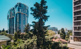 Фото 3: 2 комн. квартира, 70 м², 17/2 эт. - Рост Недвижимость