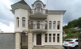 Фото 2: Дом 288 м² на участке 3.7 сот. - Рост Недвижимость