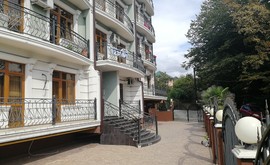 Фото 2: 3 комн. квартира, 94 м², 5/3 эт. - Рост Недвижимость