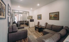 Фото 1: 1 комн. квартира, 25 м², 2/2 эт. - Рост Недвижимость