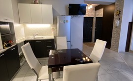 Фото 1: 2 комн. квартира, 52.3 м², 4/1 эт. - Рост Недвижимость