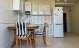 Фото 1: 2 комн. квартира, 51 м², 11/10 эт. - Рост Недвижимость