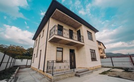 Фото 2: Дом 220 м² на участке 4 сот. - Рост Недвижимость