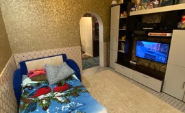 Фото 1: 2 комн. квартира, 46 м², 8/5 эт. - Рост Недвижимость
