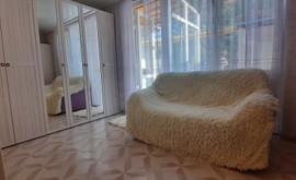 Фото 1: 1 комн. квартира, 25 м², 3/2 эт. - Рост Недвижимость