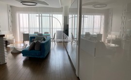 Фото 3: 2 комн. квартира, 137.8 м², 26/16 эт. - Рост Недвижимость
