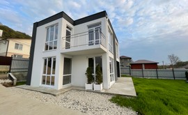 Фото 2: Дом 134.3 м² на участке 4.3 сот. - Рост Недвижимость