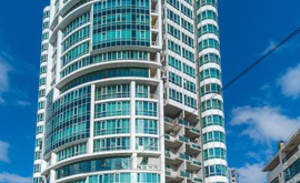 Фото 1: 3 комн. квартира, 90 м², 24/13 эт. - Рост Недвижимость