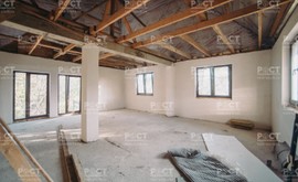 Фото 3: 2 комн. квартира, 90 м², 3/3 эт. - Рост Недвижимость