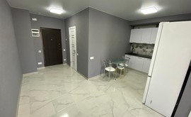 Фото 2: 2 комн. квартира, 50 м², 17/7 эт. - Рост Недвижимость