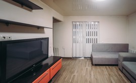 Фото 1: 1 комн. квартира, 33.6 м², 4/1 эт. - Рост Недвижимость