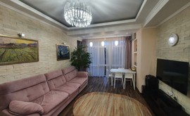 Фото 2: 3 комн. квартира, 90 м², 18/2 эт. - Рост Недвижимость