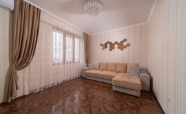 Фото 2: 2 комн. квартира, 41 м², 5/2 эт. - Рост Недвижимость