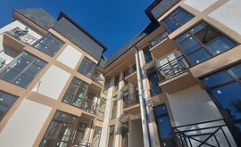 Фото 1: 2 комн. квартира, 42 м², 3/3 эт. - Рост Недвижимость