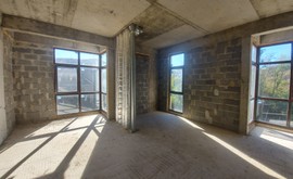 Фото 3: 2 комн. квартира, 42 м², 3/3 эт. - Рост Недвижимость