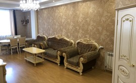 Фото 2: 4 комн. квартира, 102 м², 8/7 эт. - Рост Недвижимость