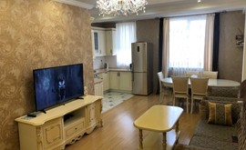 Фото 3: 4 комн. квартира, 102 м², 8/7 эт. - Рост Недвижимость