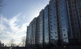 Фото 2: 2 комн. квартира, 52 м², 13/5 эт. - Рост Недвижимость